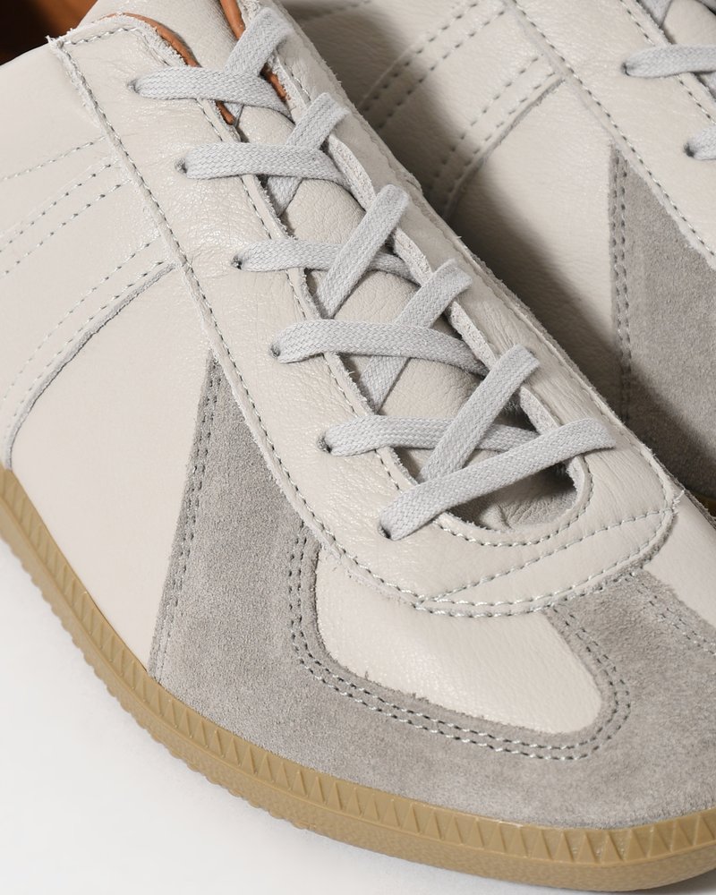 GERMAN MILITARY TRAINER -LIGHT GRAY-
