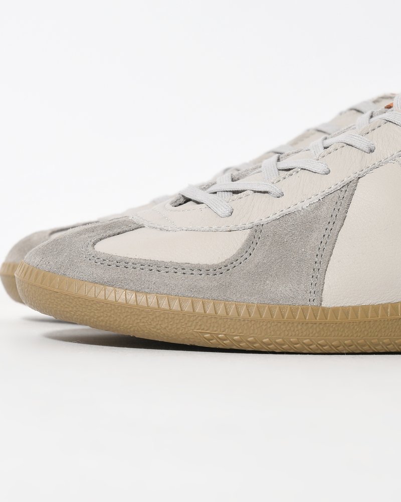 GERMAN MILITARY TRAINER -LIGHT GRAY-