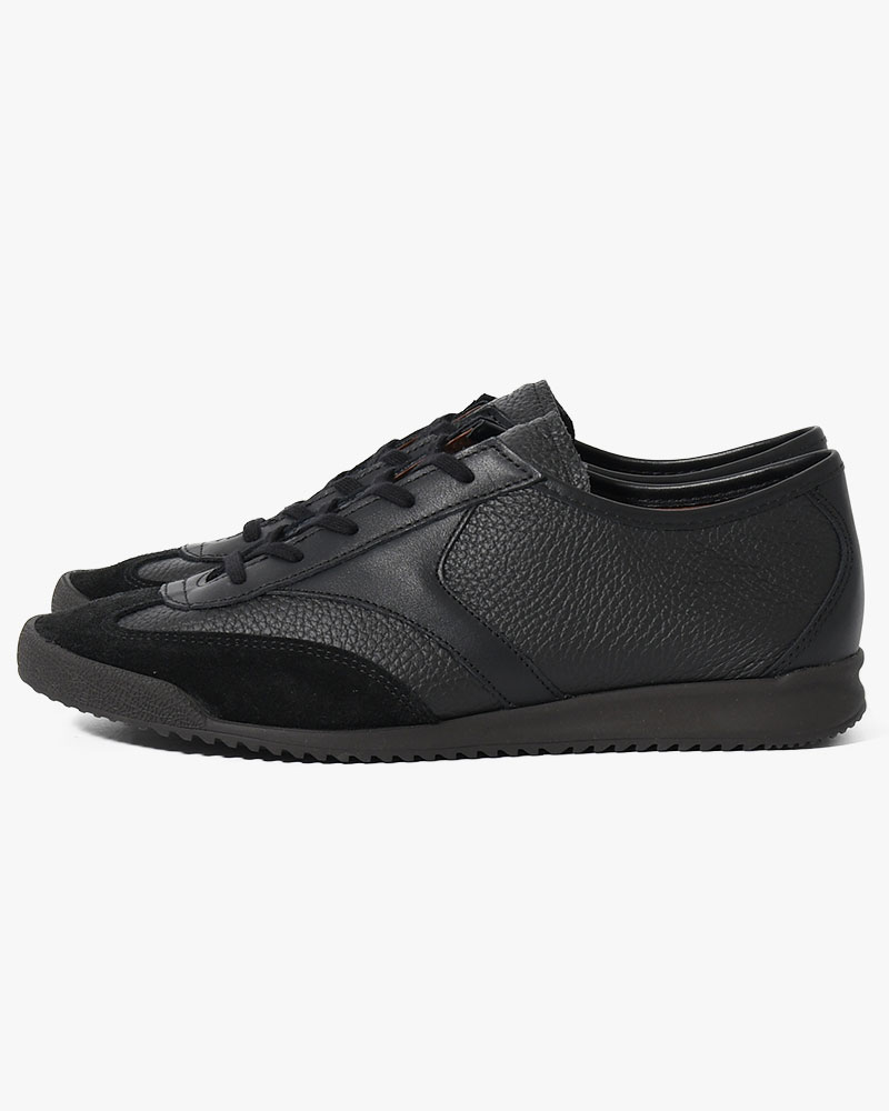 GERMAN MILITARY TRAINER -BLACK-