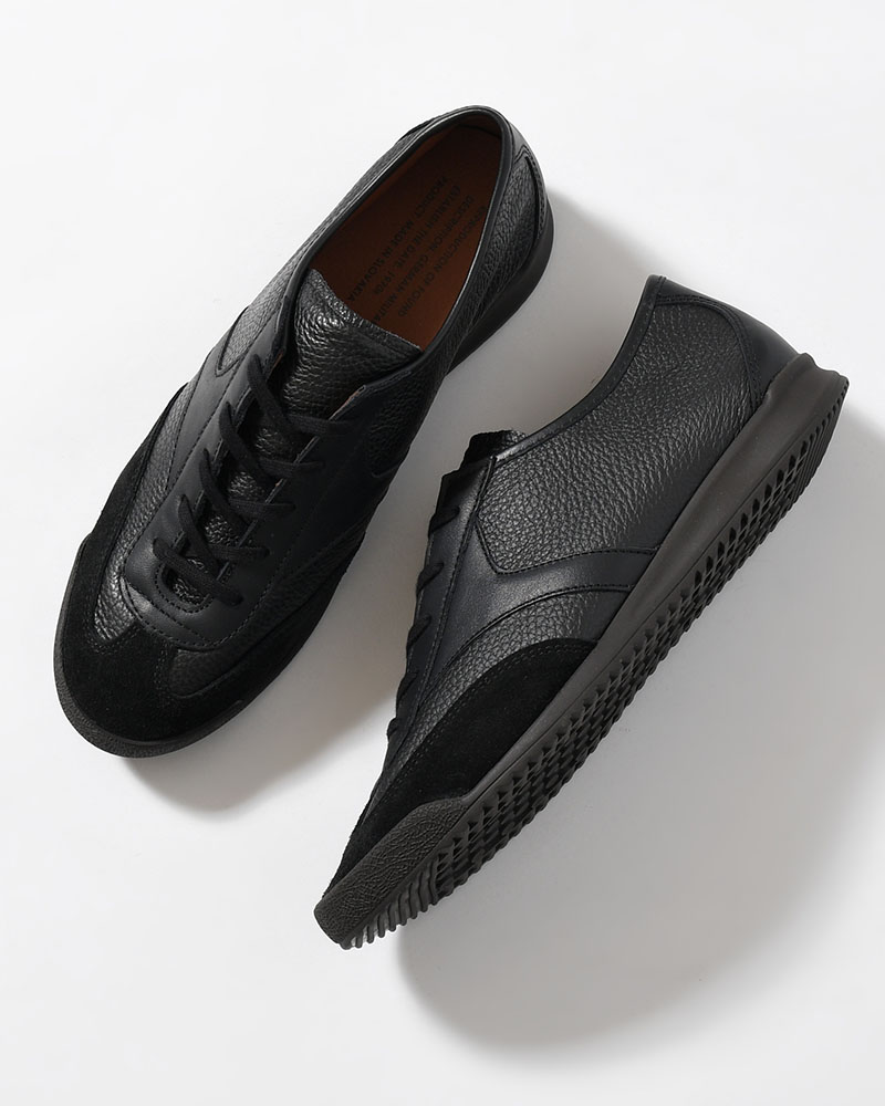GERMAN MILITARY TRAINER -BLACK-