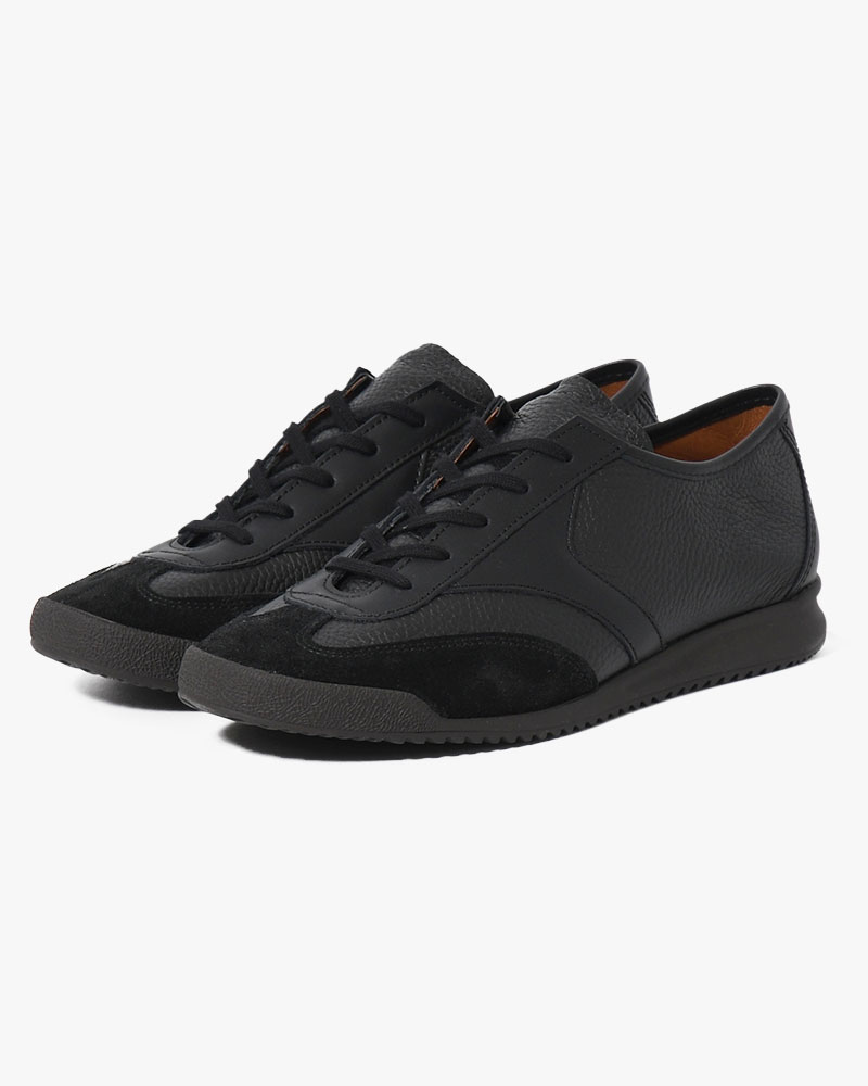 GERMAN MILITARY TRAINER -BLACK-