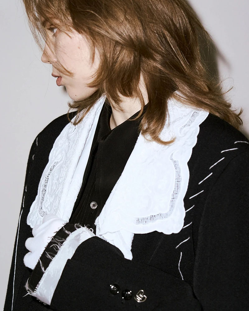 CATHERINE EMBROIDERY JKT -BLACK-