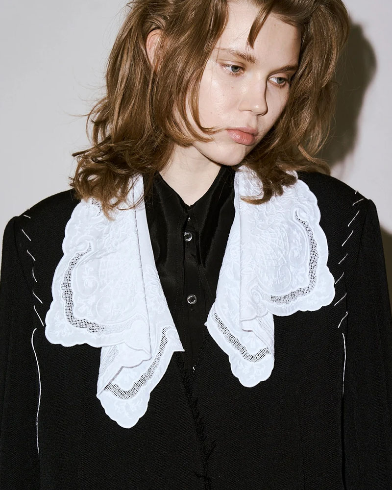 CATHERINE EMBROIDERY JKT -BLACK-