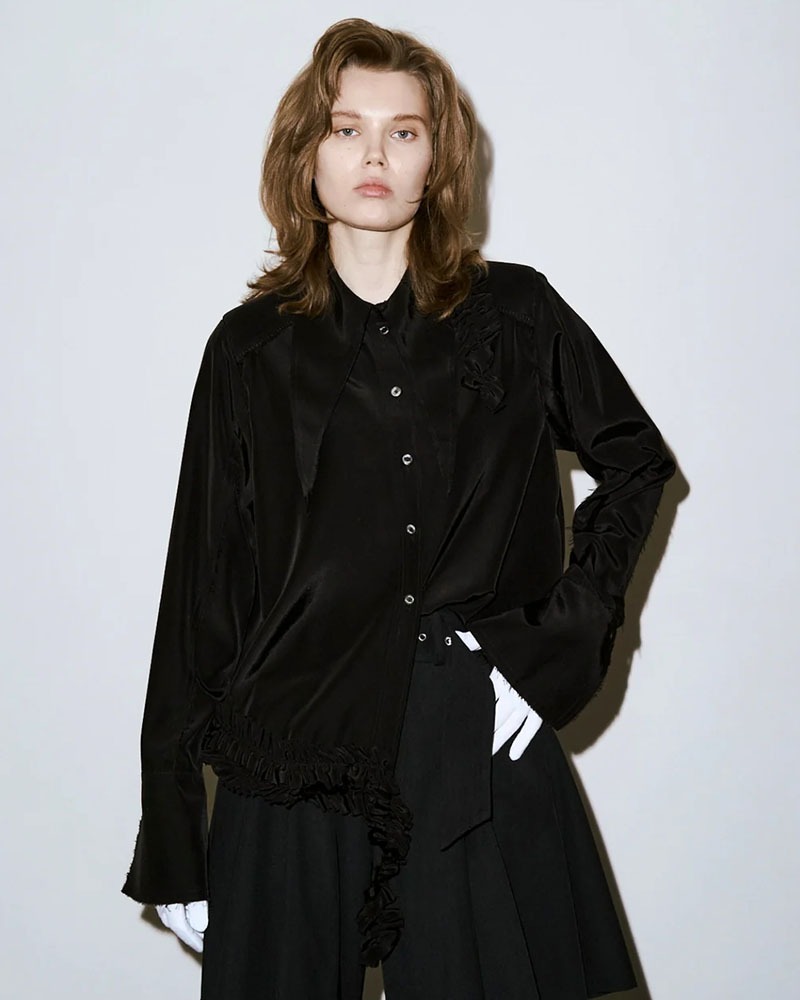 LUSTER SATIN FRILL SHIRT -BLACK-