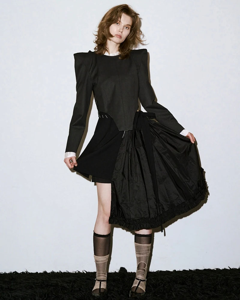 ARRANGE APRON SKIRT -BLACK-