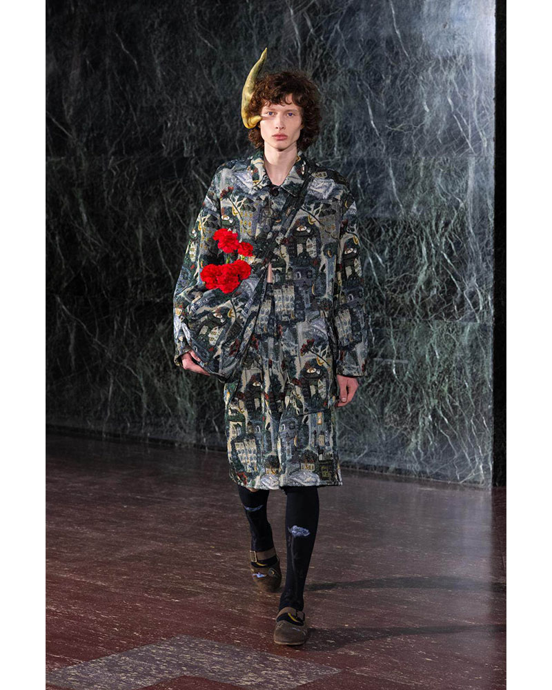 ANTIQUE RAILWAYMAN -A ROOM OF ROOMS-