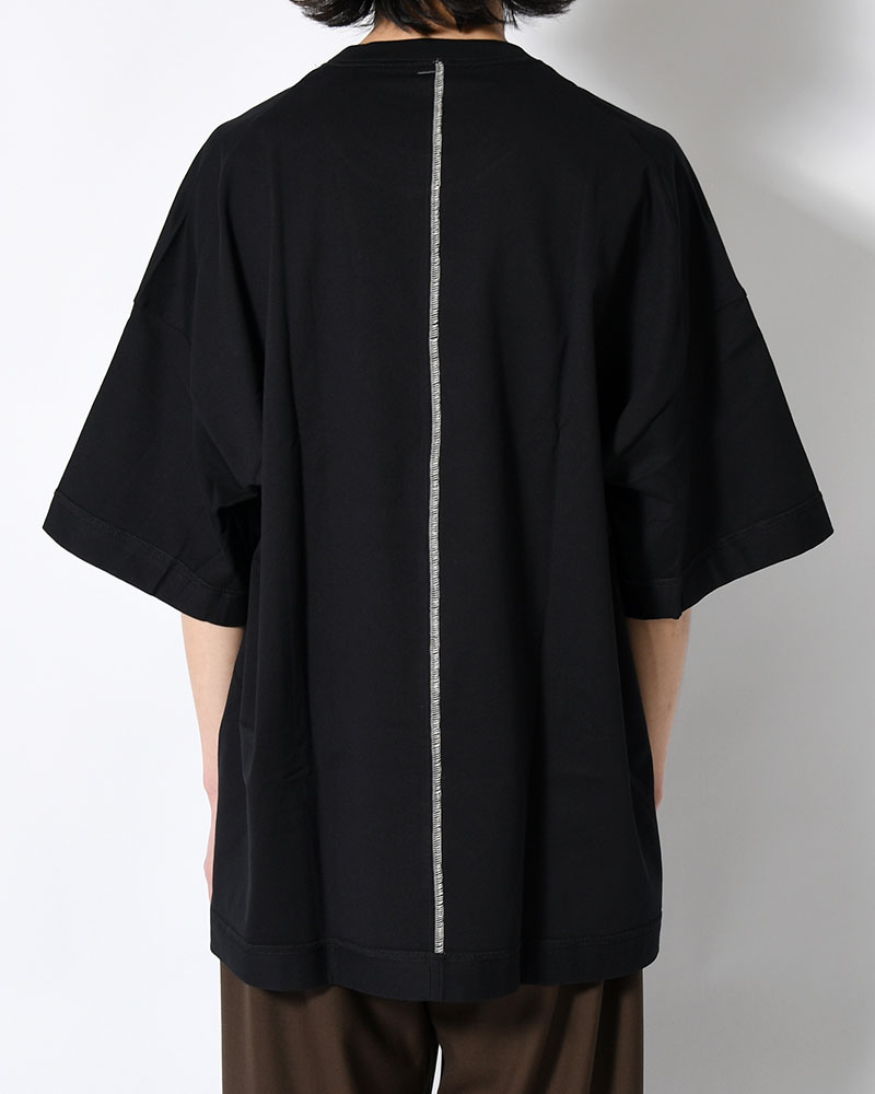 A ZOOM OF A ROOM -BLACK-