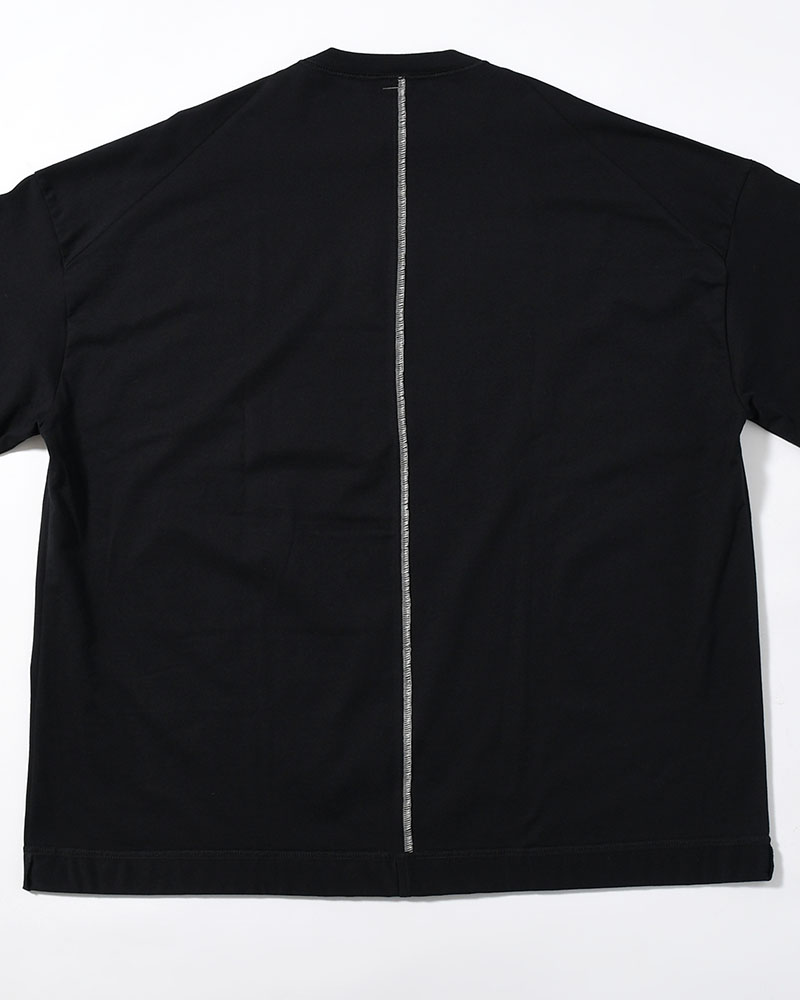 A ZOOM OF A ROOM -BLACK-