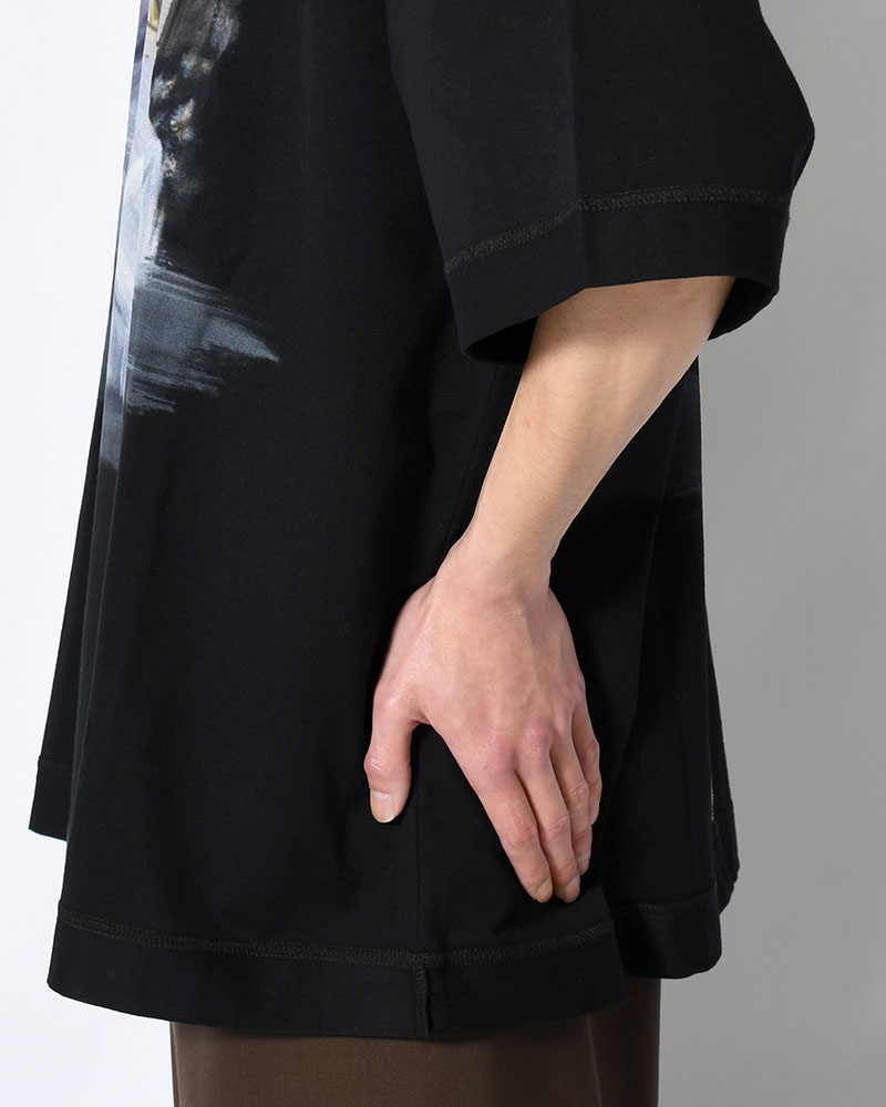 BEDROOM AND LIVING ROOM -BLACK-