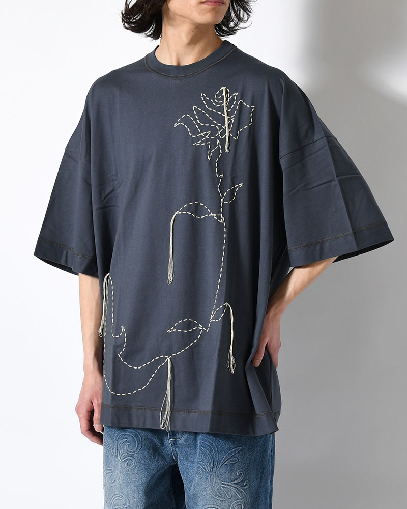 THE MOONED FLOWER IS STITCHED ON YOUR BODY -SLATE-