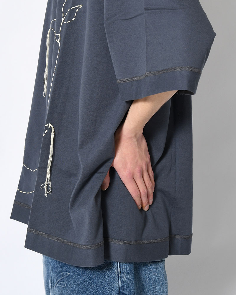 THE MOONED FLOWER IS STITCHED ON YOUR BODY -SLATE-