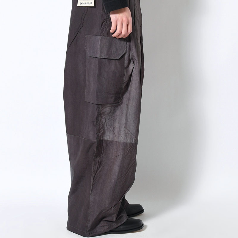 B-64 -BLACK PALETTE-