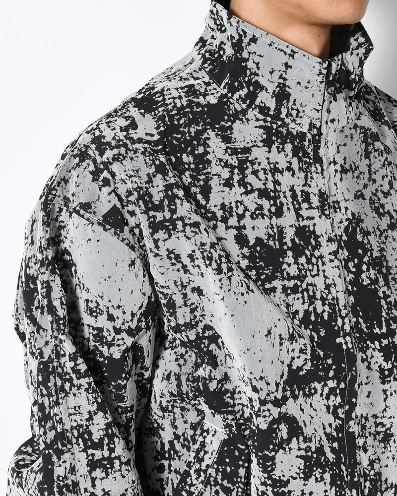 ATHLETE JACKET WITH Reebok IN WINTER SCENERY -SNOWVEIL-