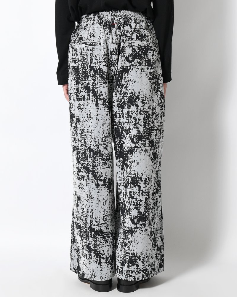 ATHLETE BAGGY WITH Reebok IN WINTER SCENERY -SNOWVEIL-