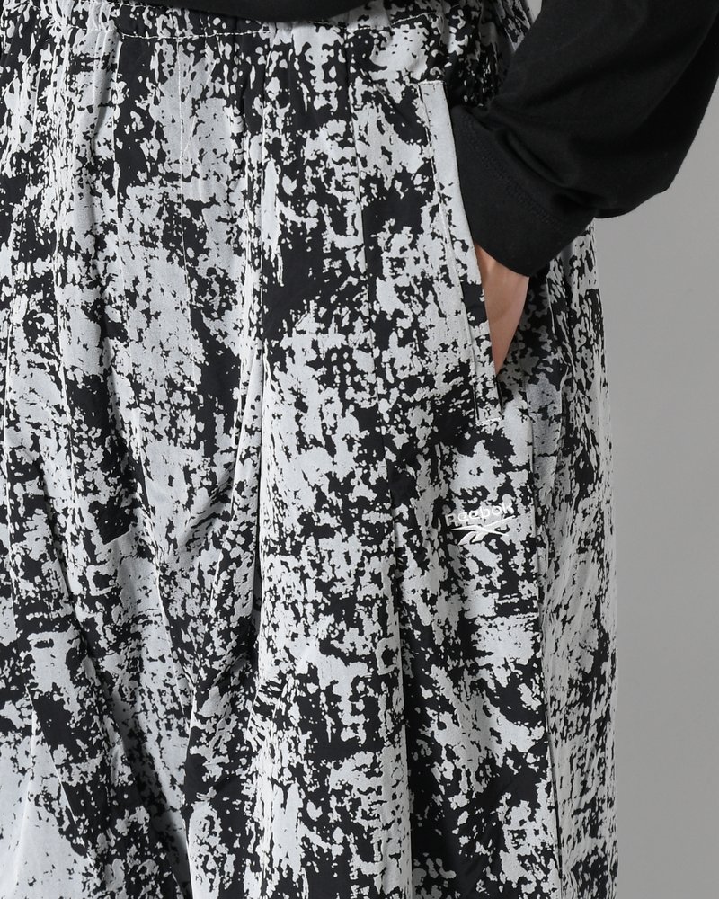 ATHLETE BAGGY WITH Reebok IN WINTER SCENERY -SNOWVEIL-