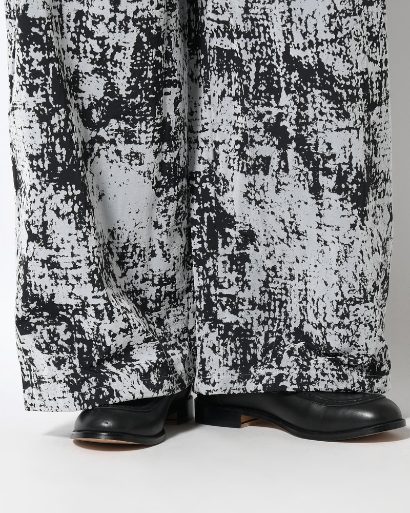 ATHLETE BAGGY WITH Reebok IN WINTER SCENERY -SNOWVEIL-