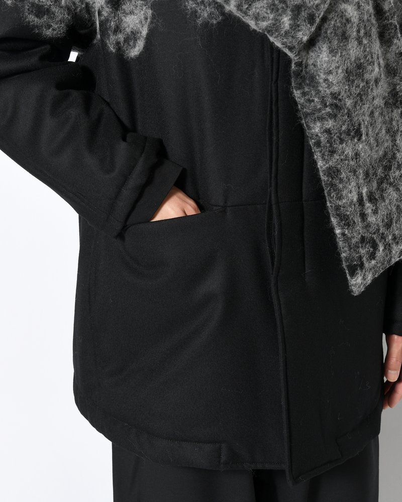 JANUARY COAT IN WINTER SCENERY -NIGHT BLACK-