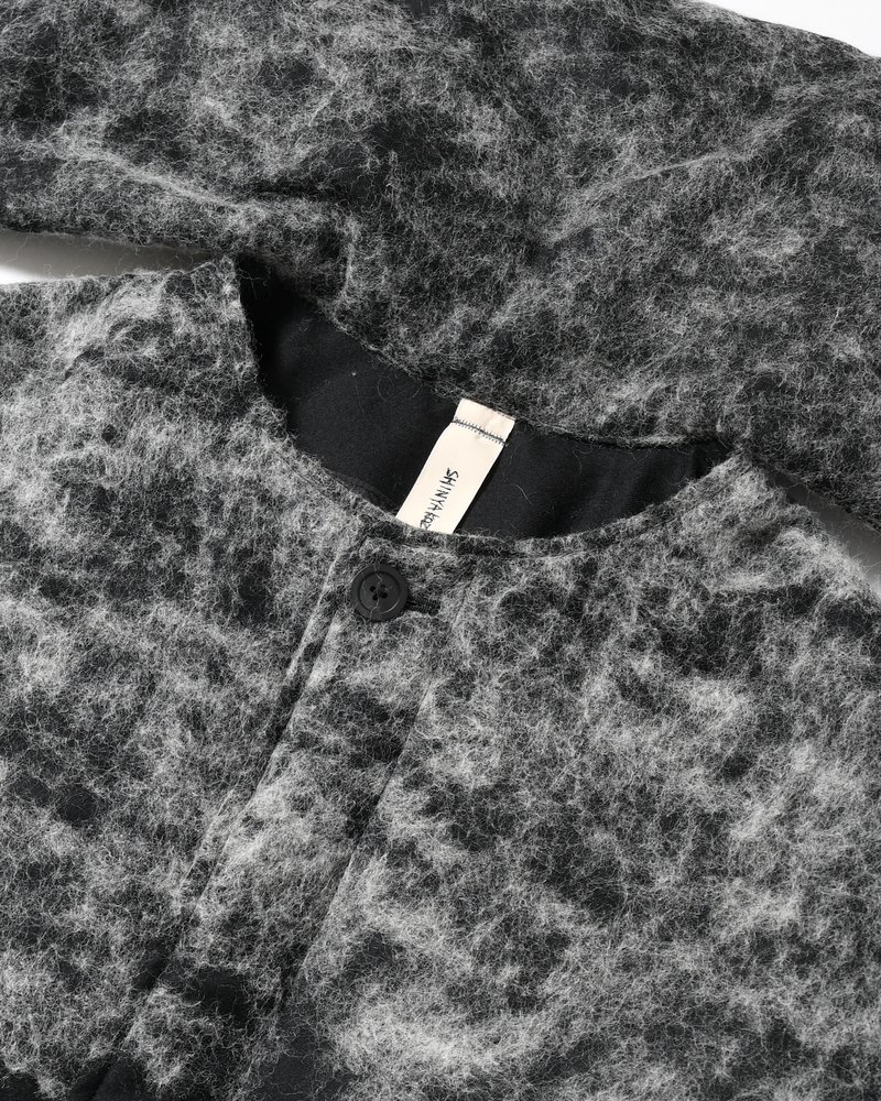 JANUARY COAT IN WINTER SCENERY -NIGHT BLACK-