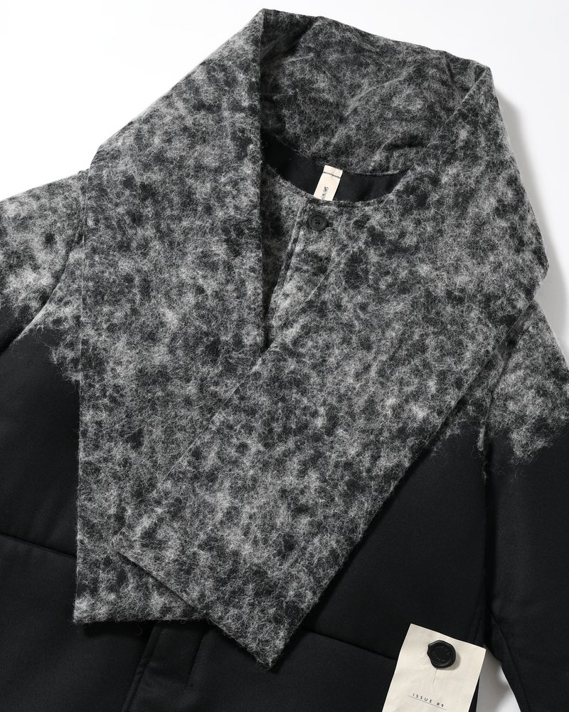 JANUARY COAT IN WINTER SCENERY -NIGHT BLACK-