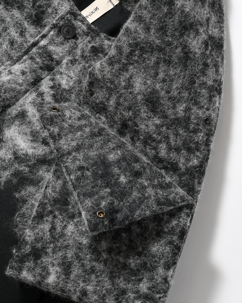 JANUARY COAT IN WINTER SCENERY -NIGHT BLACK-