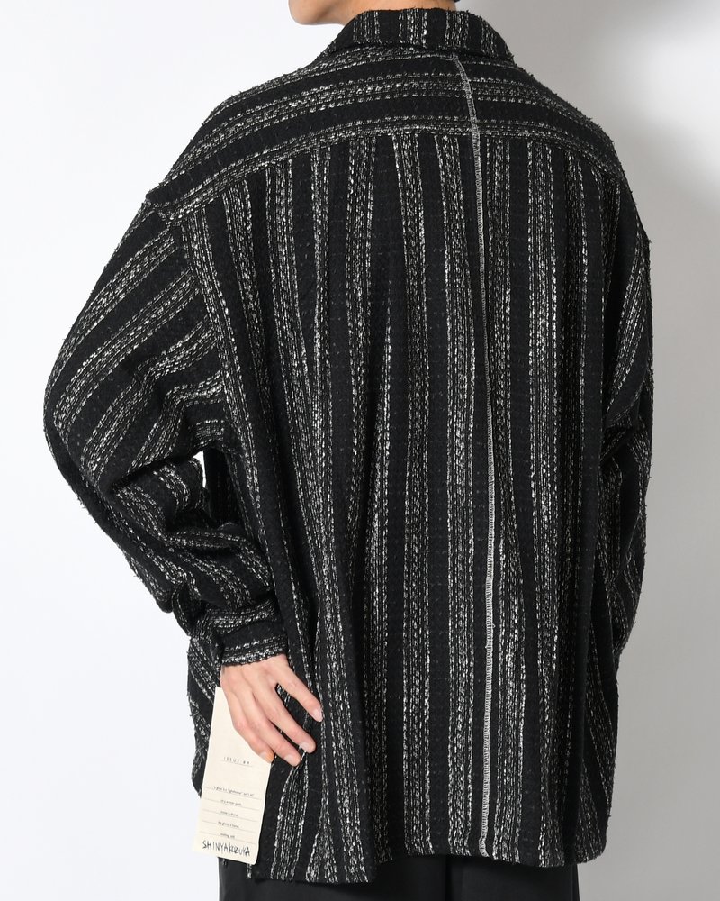 ROOMY SHIRT -BLACK WITH SNOW-