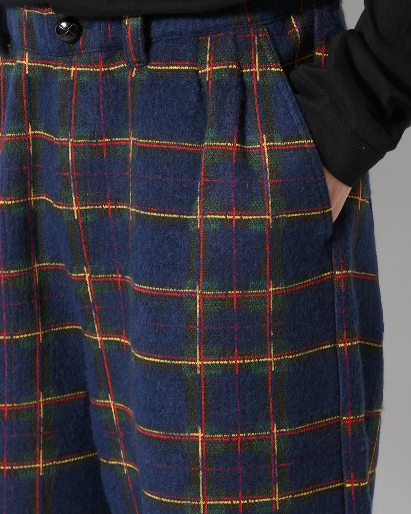 BRUSHED CHECK CROPPED PANTS -NAVY-