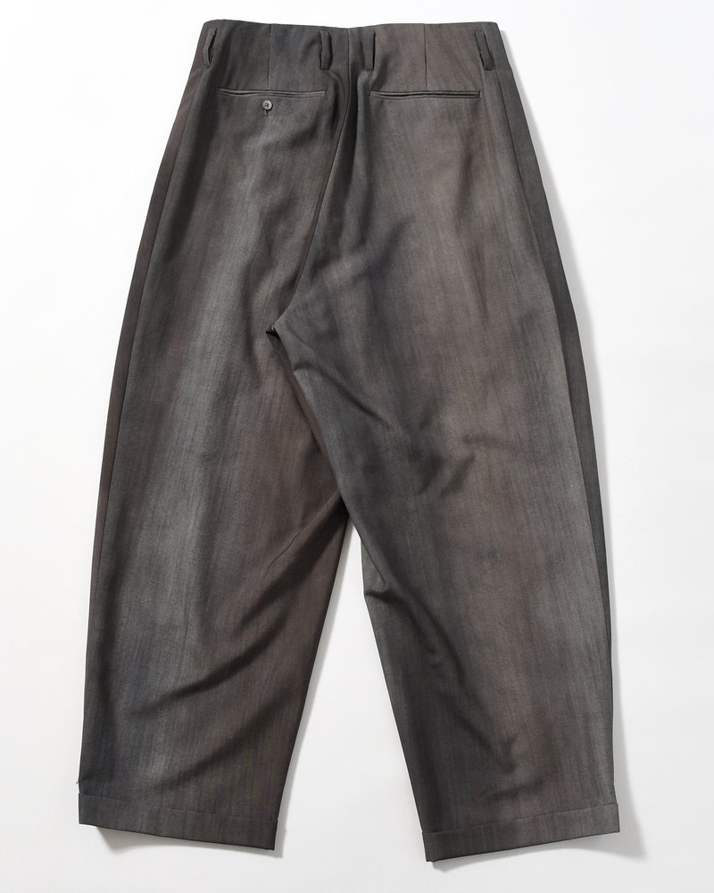 TWO TUCK TROUSERS Bishu Japan Flow dyeing FAB -SUMI-