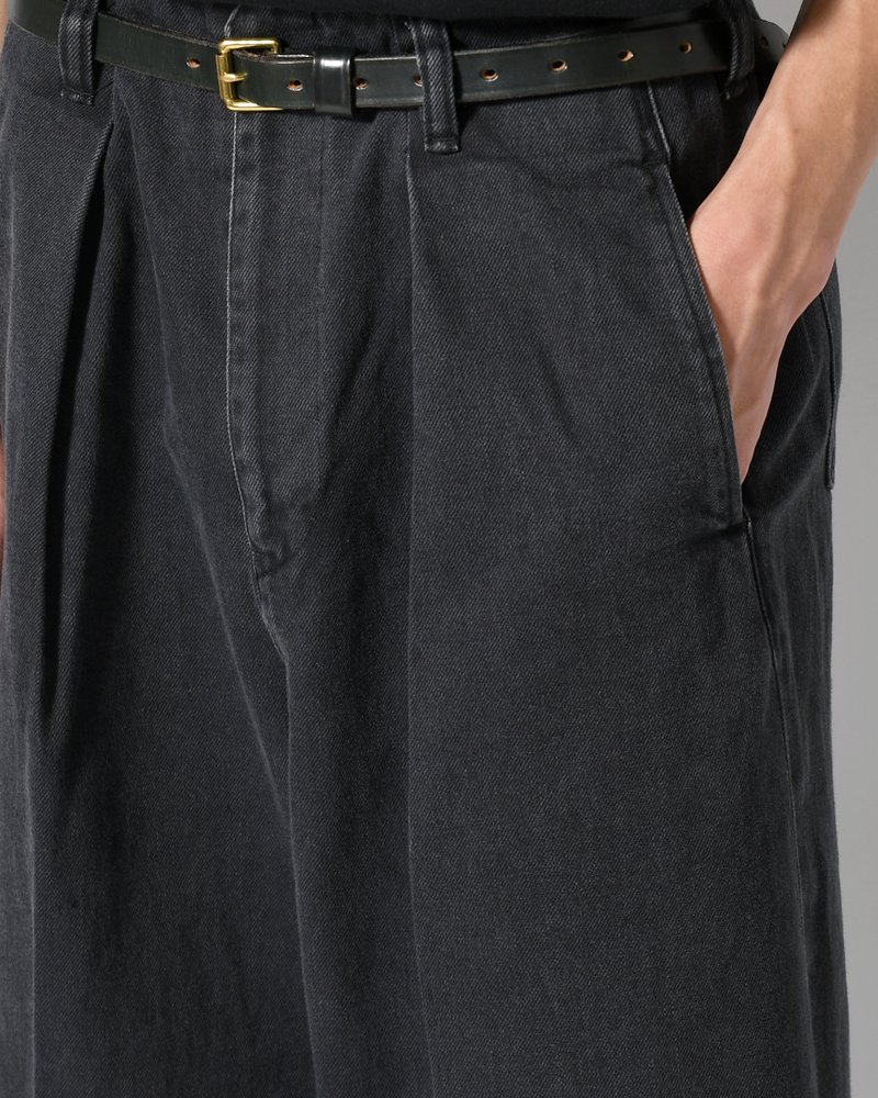 TUCK-BAGGY TYPE 3 Surface dyeing Denim -FADE BLACK-