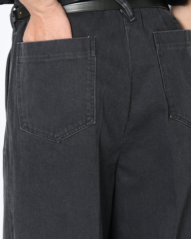 TUCK-BAGGY TYPE 3 Surface dyeing Denim -FADE BLACK-