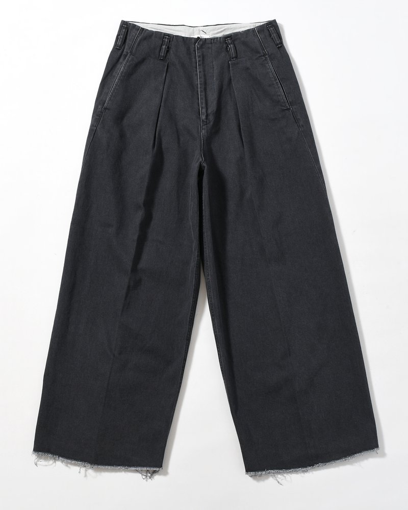 TUCK-BAGGY TYPE 3 Surface dyeing Denim -FADE BLACK-