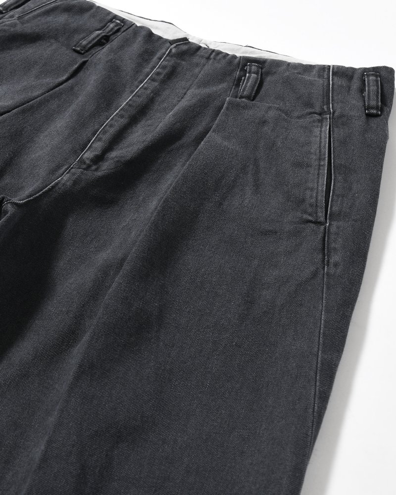 TUCK-BAGGY TYPE 3 Surface dyeing Denim -FADE BLACK-
