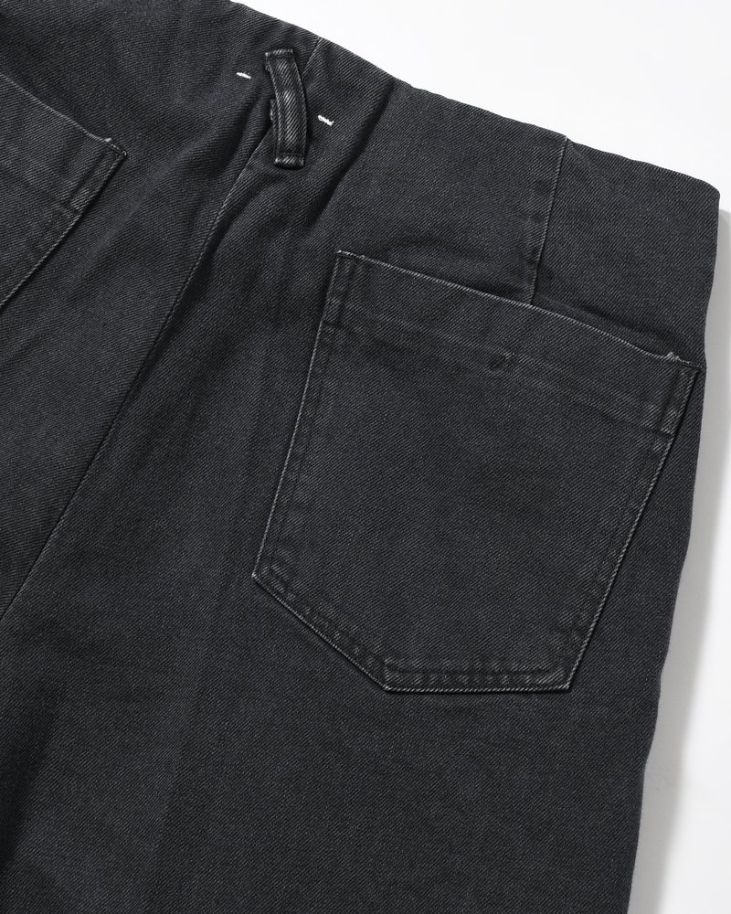 TUCK-BAGGY TYPE 3 Surface dyeing Denim -FADE BLACK-