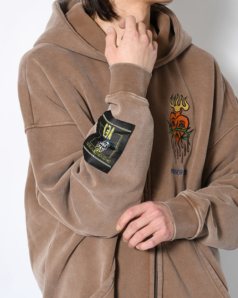 HEART ZIP HOODIE BY MEGU -BROWM-