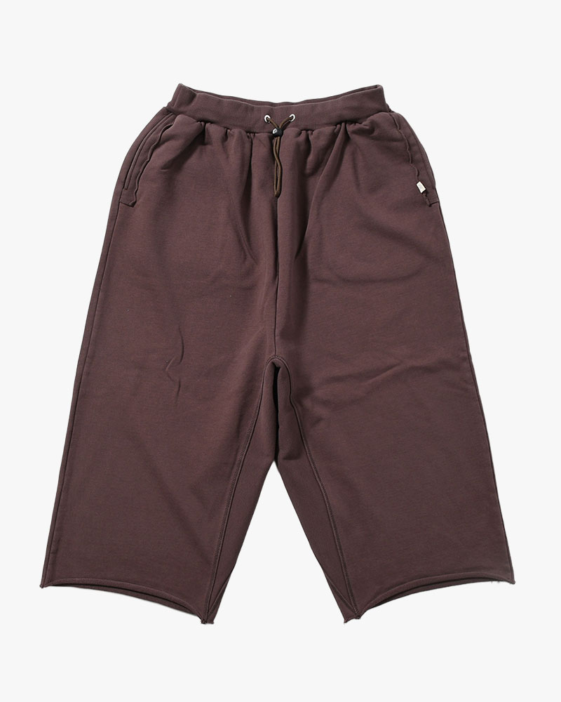 NOCTIS (BAGGY SWEAT PANTS) CUT OFF -BROWN-