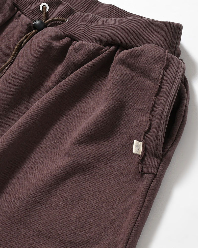 NOCTIS (BAGGY SWEAT PANTS) CUT OFF -BROWN-