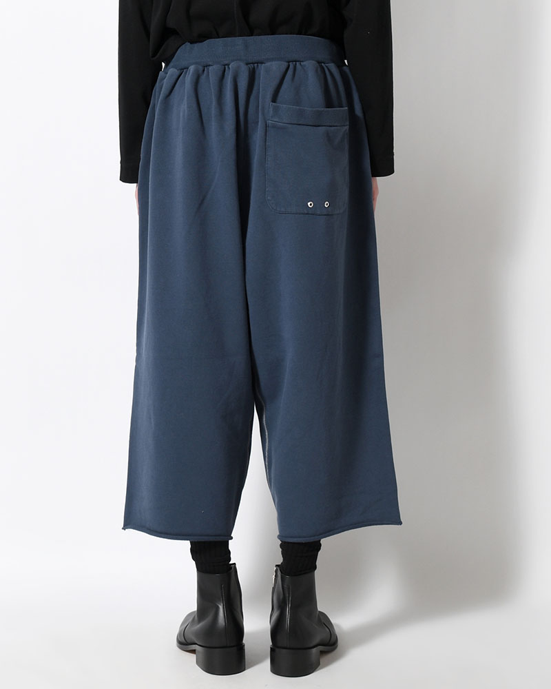 NOCTIS (BAGGY SWEAT PANTS) CUT OFF -NAVY-