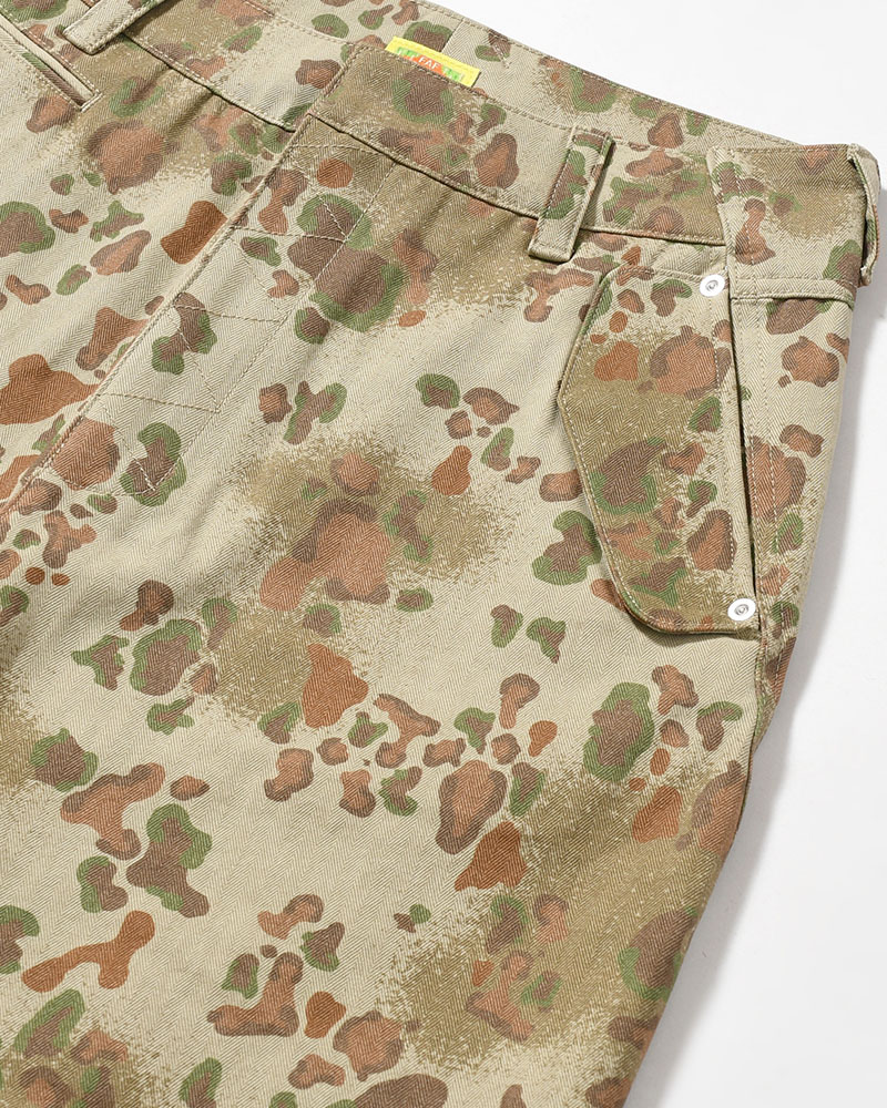 BAGGY CHINO PANTS -OLIVE CAMO-