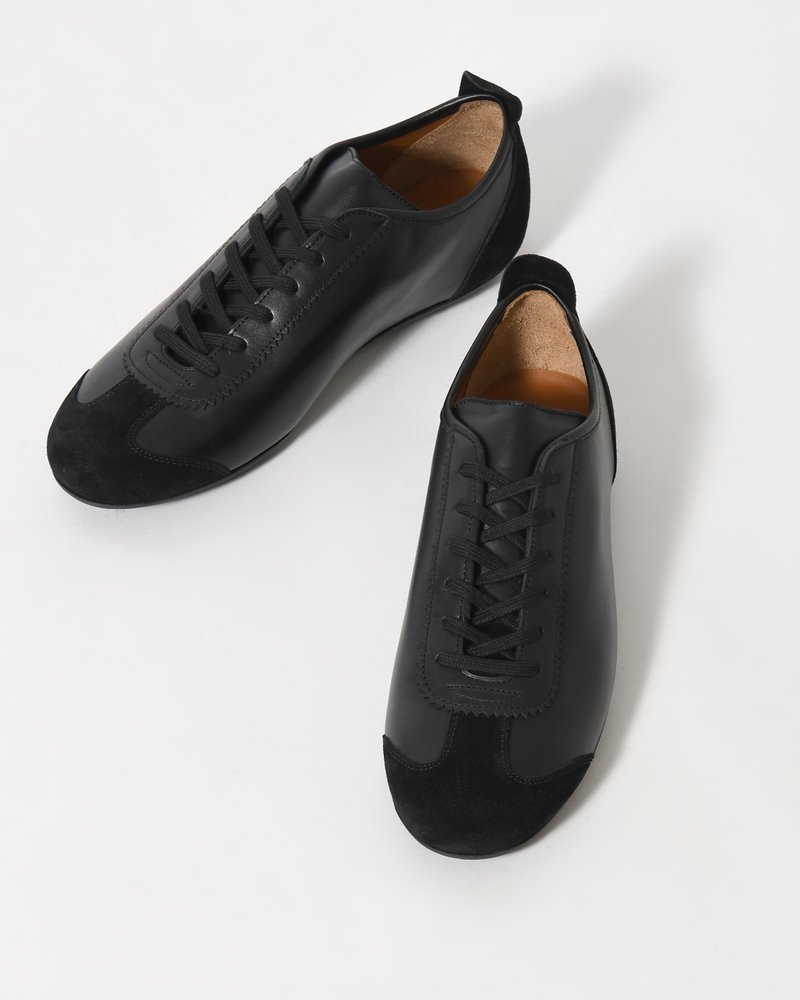 SWEDISH MILITARY TRAINER -BLACK-