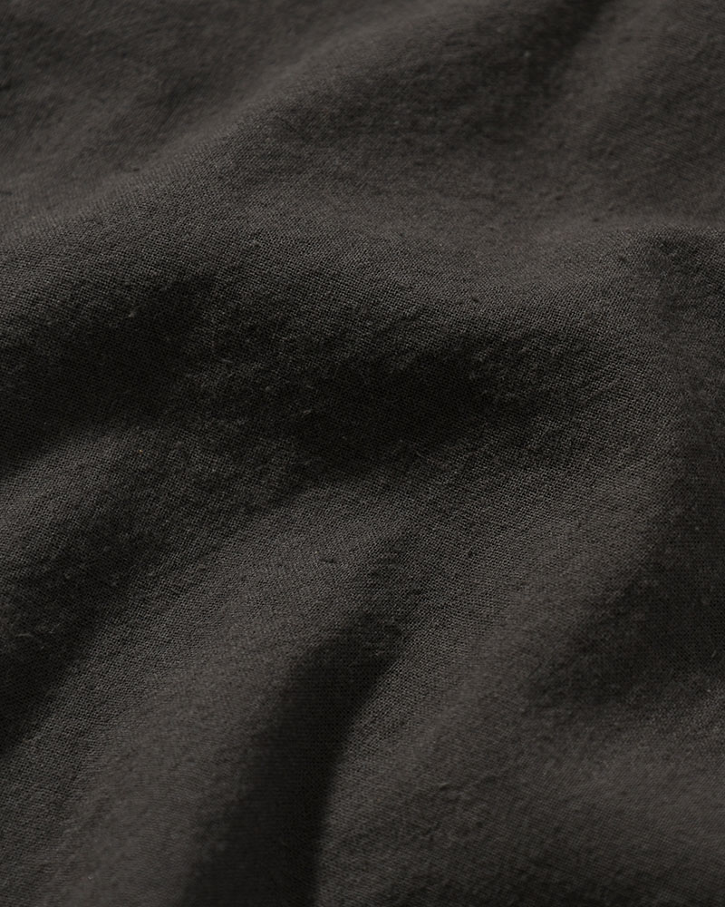 UNEVEN SQUARE SHIRT -BLACK-