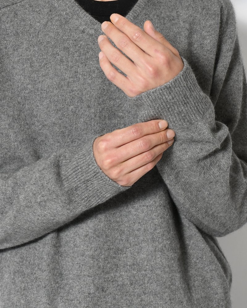 RACOON V-NECK KNIT -GREY-