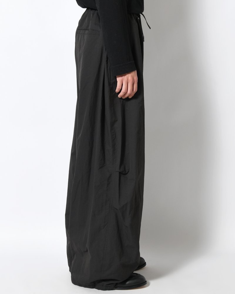 DRAWSTRING WIDE FATIGUE PANTS -BLACK-