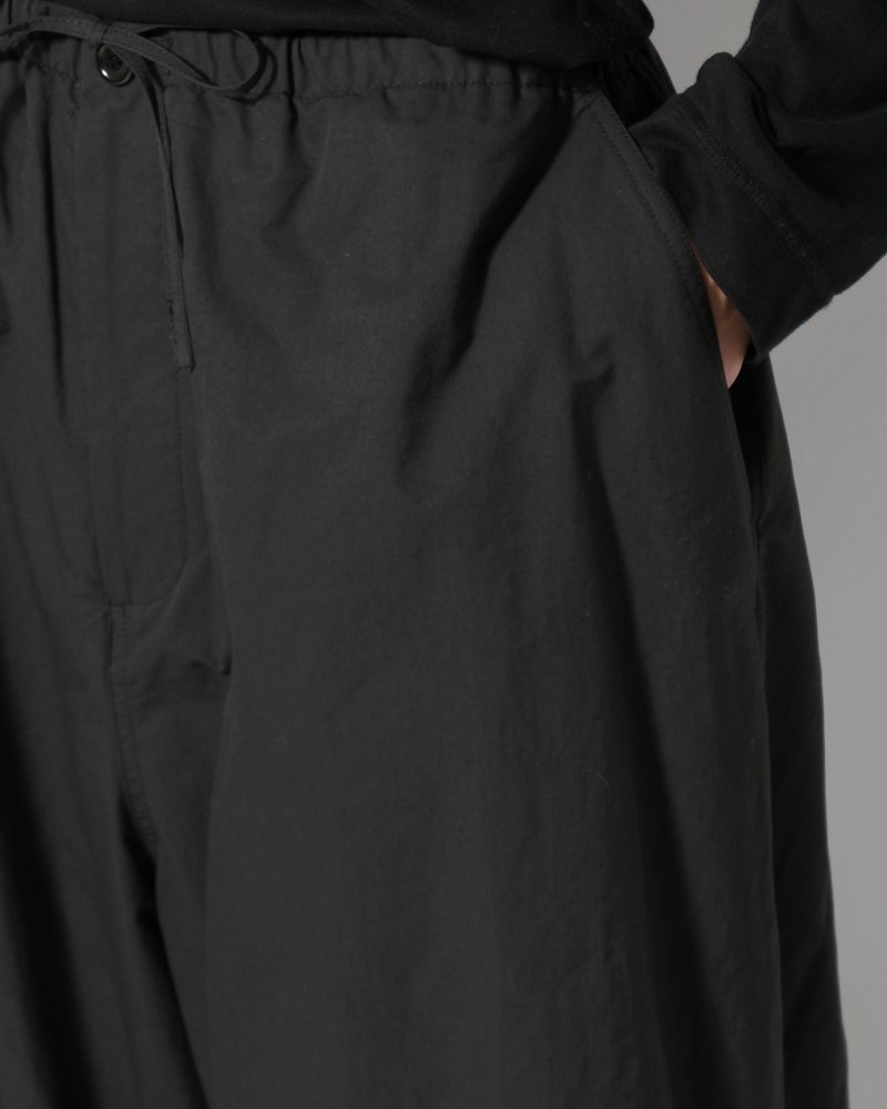 DRAWSTRING WIDE FATIGUE PANTS -BLACK-