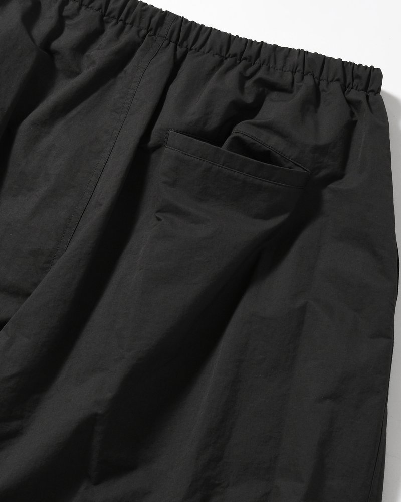 DRAWSTRING WIDE FATIGUE PANTS -BLACK-