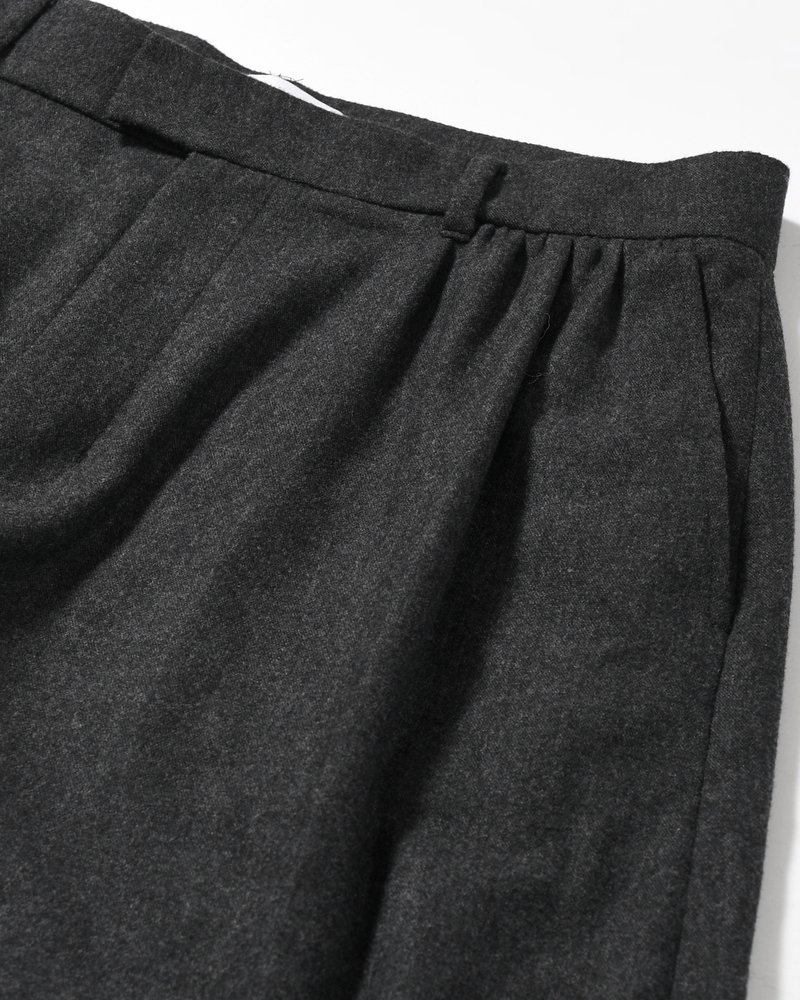 MEN'S WOOL SHIRRING PANTS -CHARCOAL-