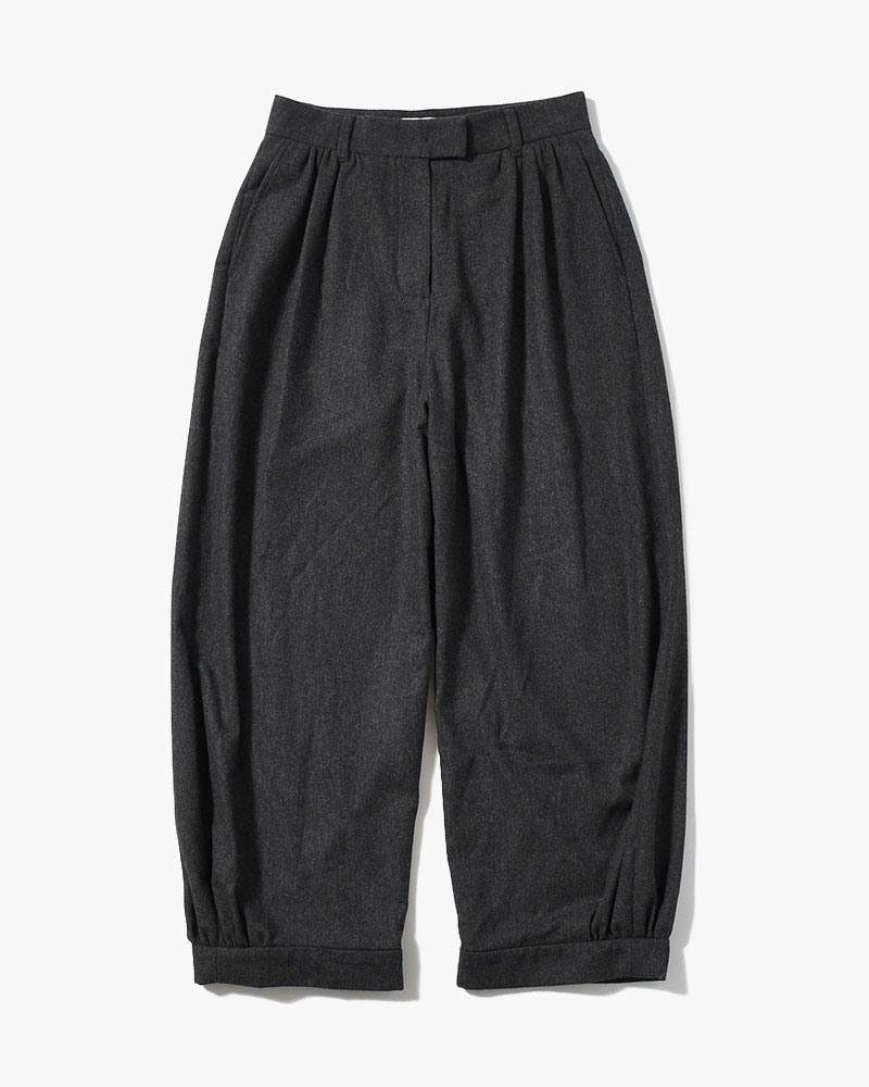 WOOL SHIRRING PANTS (Women) -CHARCOAL-