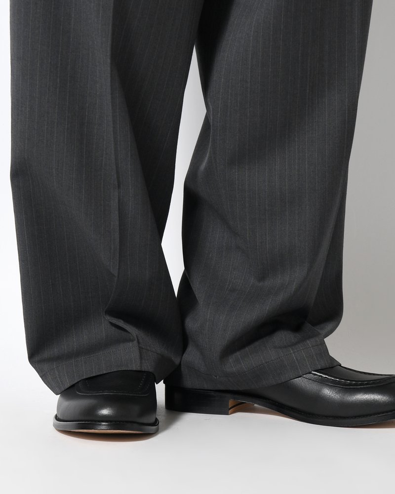 ISLE SLACKS -GREY STRIPE-