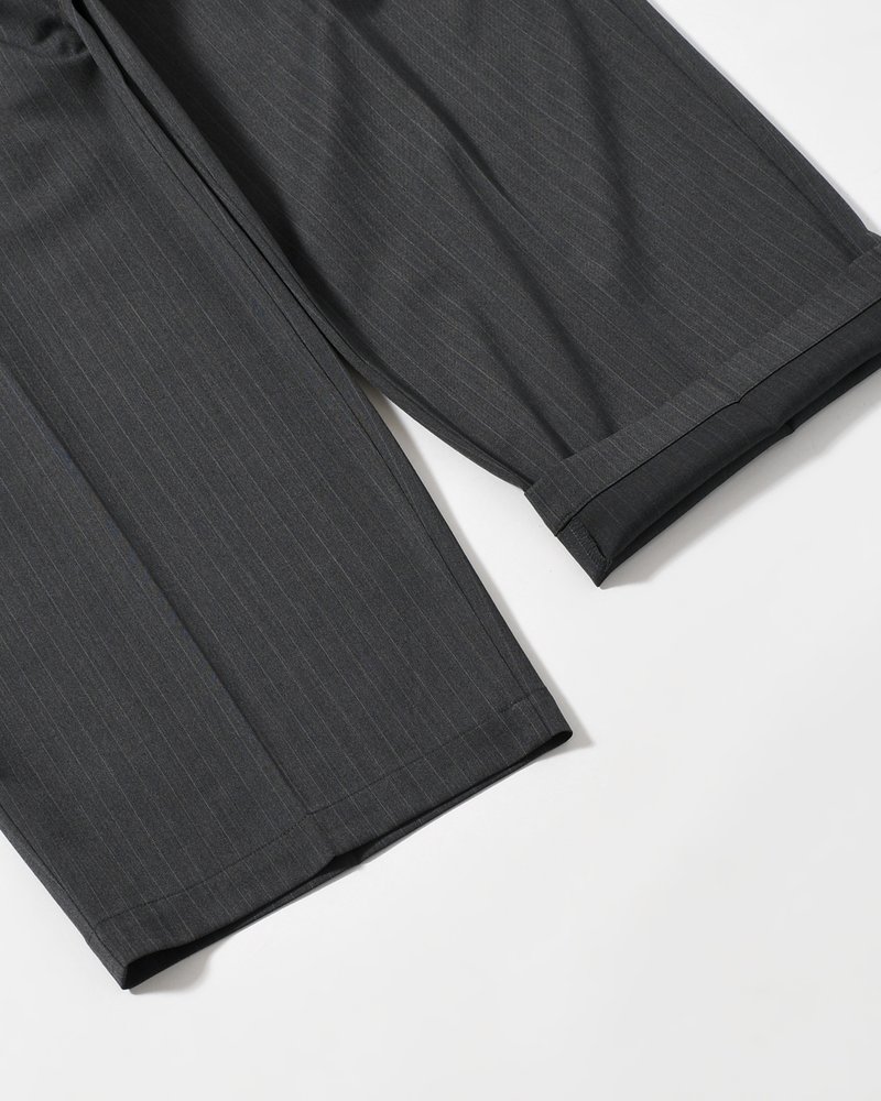 ISLE SLACKS -GREY STRIPE-