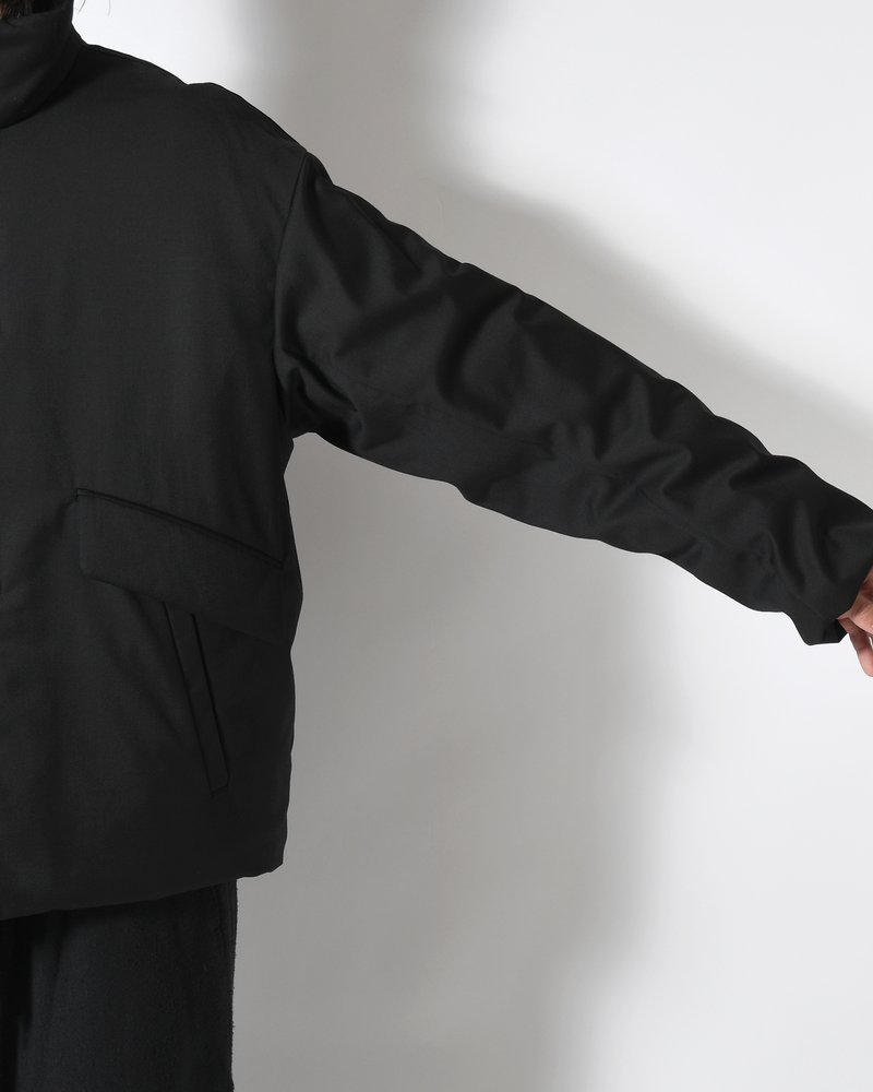 ARC ZIPUP PUFF JKT -BLACK-