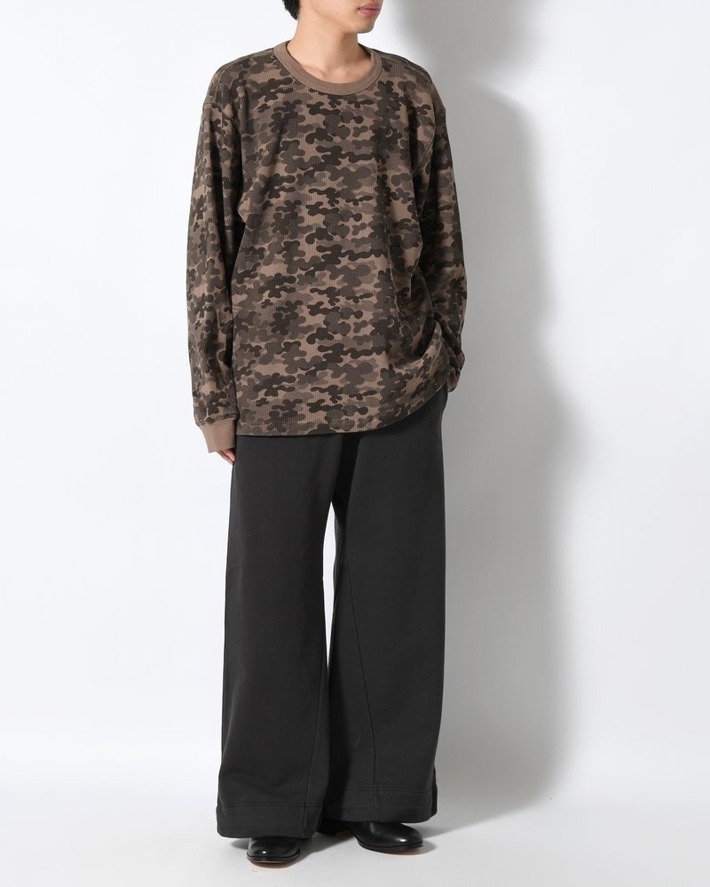 CAMO WOOFLES LONG SLEEVE T-SHIRT -BROWN-