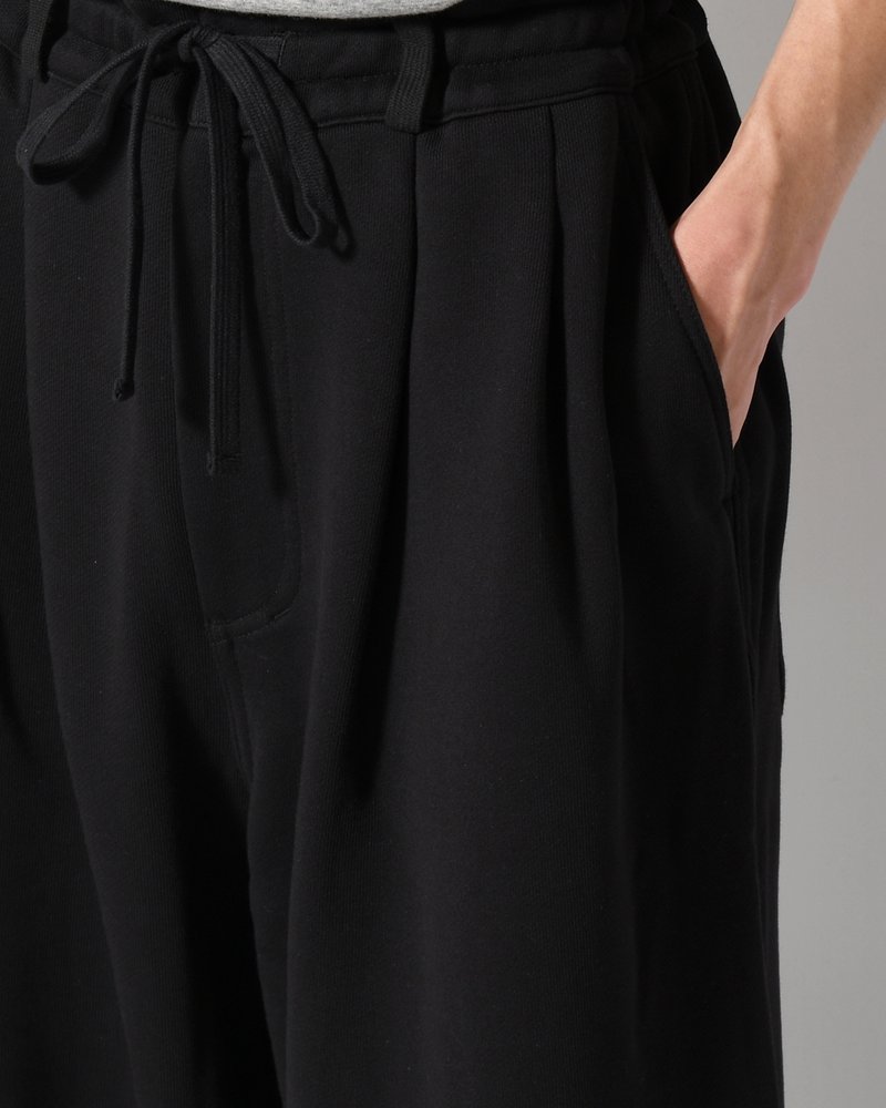 UNISEX PLEATED PANTS BACK PILE -BLACK-